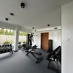 Przystan Dolina Kaszmiru Apartman *