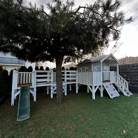 Przystan Dolina Kaszmiru Apartment *